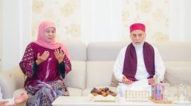 Gubernur Jawa Timur Khofifah Indar Parawansa menghadiri Haul dan Hari Lahir (Harlah) Pondok Pesantren Progresif Bumi Sholawat di Kabupaten Sidoarjo. (Foto: Adpim For DigitalJatim.com)