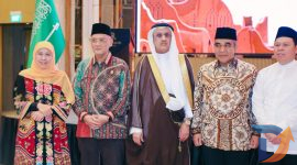 Gubernur Jawa Timur Khofifah Indar Parawansa menghadiri undangan buka puasa bersama yang diselenggarakan Kedutaan Besar Kerajaan Saudi Arabia  untuk Republik Indonesia, ASEAN, dan Timor Leste di Hotel St. Regis Jakarta. (Foto: Adpim For digitalJatim)
