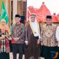 Gubernur Jawa Timur Khofifah Indar Parawansa menghadiri undangan buka puasa bersama yang diselenggarakan Kedutaan Besar Kerajaan Saudi Arabia  untuk Republik Indonesia, ASEAN, dan Timor Leste di Hotel St. Regis Jakarta. (Foto: Adpim For digitalJatim)