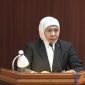 Gubernur Jawa Timur Khofifah Indar Parawansa penyampaian nota penjelasan atas Rancangan Peraturan Daerah (Raperda) tentang penyertaan modal daerah pada PT Penjaminan Kredit Daerah Jawa Timur (Perseroda) atau Jamkrida Jatim di Rapat Paripurna Gedung DPRD Jawa Timur. (Foto: Syaiful/DigitalJatim)