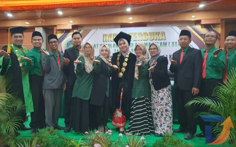 Anggota DPD RI Lia Istifhama dalam acara Rapat Terbuka STAI Taruna Surabaya.(Foto : Istimewa). 