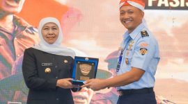 Gubernur Khofifah mejadi keynote speaker pada pasis Seskou Angkaan ke 64 di Grand City Convex , Surabaya. (Foto: Adpim For Kabarhit)