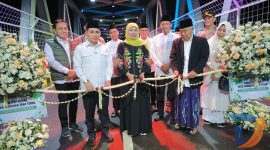 Gubernur Jawa Timur Khofifah Indar Parawansa meresmikan Jembatan Bubak di Kecamatan Gondang, Kabupaten Mojokerto. (Foto: Adpim For Digitaljatim)