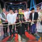 Gubernur Jawa Timur Khofifah Indar Parawansa meresmikan Jembatan Bubak di Kecamatan Gondang, Kabupaten Mojokerto. (Foto: Adpim For Digitaljatim)
