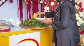 Owner Ina Cookies Official Sidoarjo Irmawati Subagio di  Istana Candi Mas Regency, Cluster Singosari, Blok G5 No. 9, Kecamatan Candi, Sidoarjo. (foto: Istimewa)