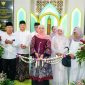 Gubernur Jawa Timur Khofifah Indar Parawansa membuka Pameran Kiswah Syekh Abdul Qadir Al Jailani di Masjid Nasional Al Akbar Surabaya. (Foto: Adpim For DigitalJatim)