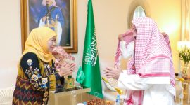 Gubernur Jawa Timur Khofifah Indar Parawansa menghadiri buka puasa dari Duta Besar Arab Saudi di Ambassador Residence Kawasan Menteng, Jakarta. (Foto: Adpim For DigitalJatim)