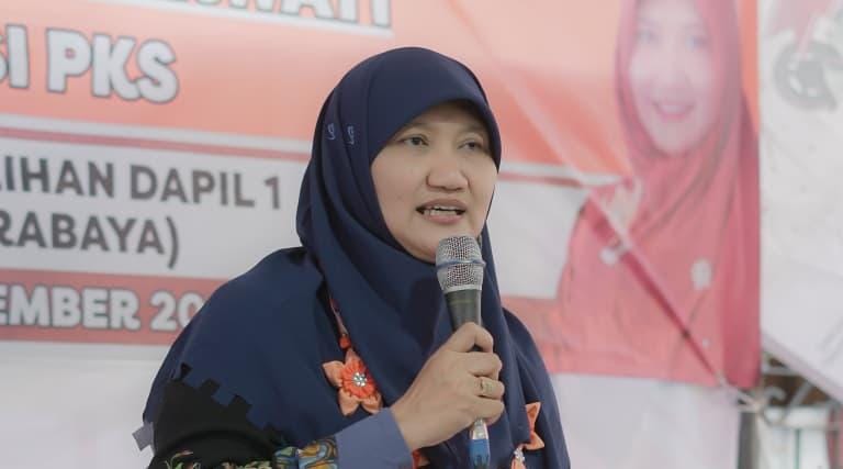 Anggota DPRD Jawa Timur Dapil Surabaya sekaligus Ketua Fraksi PKS Lilik Hendarwati.