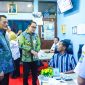 Sekretaris Daerah Provinsi Jawa Timur Adhy Karyono mendampingi Deputi Bidang Pelayanan Publik Kementerian Pendayagunaan Aparatur Negara dan Reformasi Birokrasi (PAN-RB) RI Otok Kuswandaru dalam rangkaian kunjungan kerja peninjauan pelayanan publik di Jawa Timur. (Foto: Adpim For DigitalJatim)