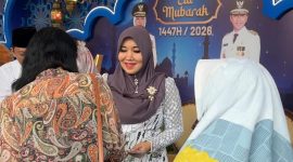 Anggota DPD RI Lia Istifhama saat menghadiri open house di Rumah kediaman Gubernur Khofifah, Surabaya. (Foto: Istimewa)