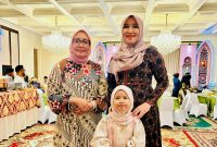 Menteri Pemberdayaan Perempuan dan Perlindungan Anak (PPPA), Arifatul Choiri Fauzi (kiri) bersama anggota DPD RI Lia Istifhama (kanan). (Foto: Istimewa)