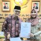 Menteri Haji dan Umrah RI, Mochamad Irfan Yusuf atau Gus Irfan bersama Anggota DPD RI Lia Istifhama. (Foto: Istimewa)