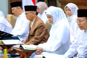 Ramadan Inklusif! Gubernur Khofifah Ajak Komunitas Tuli Ikut Khotmil Quran di Grahadi