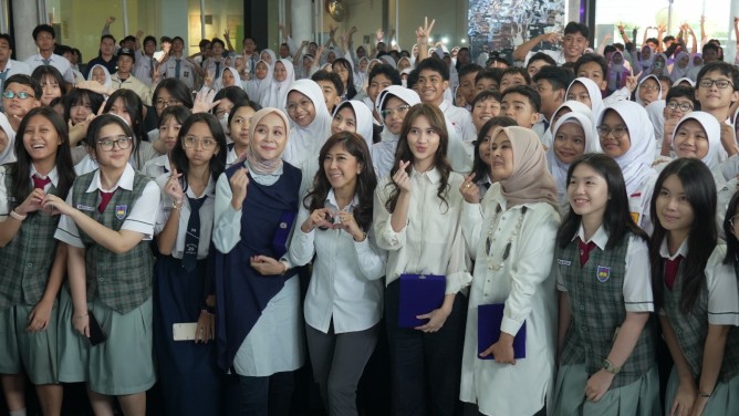 Menkomdigi Meutya Hafid dalam kegiatan Kelas Digital Sahabat Tunas: Tunggu Anak Siap di Garuda Spark Innovation Hub, Jakarta. (Foto : istimewa)