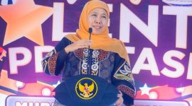 Gubernur Jawa Timur Khofifah Indar Parawansa resmi membuka Ajang Talenta Prestasi Murid Jawa Timur 2026 di Airlangga Convention Center Surabaya. (Foto: Adpim For Digitaljatim)