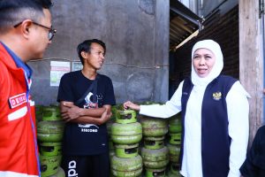 Gubernur Khofifah Soroti Potensi Spekulan LPG dan BBM, Minta Distribusi Diawasi Ketat