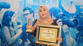 Anggota DPD RI asal Jawa Timur Lia Istifhama sabet dua penghargaan dari PWI Jawa Timur. (Foto: Istimewa)