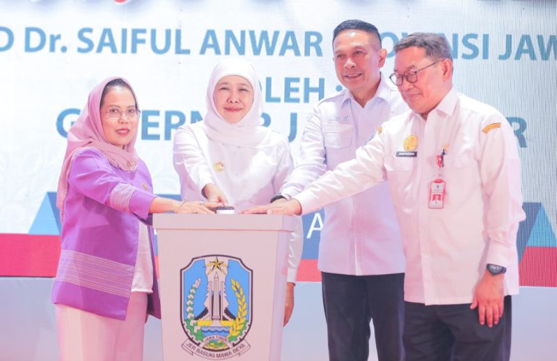 Gubernur Jawa Timur Khofifah Indar Parawansa meresmikan Grand Paviliun Rumah Sakit Umum Daerah (RSUD) Dr. Saiful Anwar (RSSA) Provinsi Jawa Timur di Kota Malang. (Foto: Adpim For DigitalJatim)