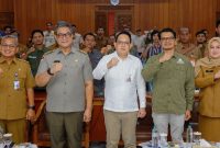 Sekdaprov Adhy Karyono saat membuka Sosialisasi Peraturan Daerah Nomor 1 Tahun 2026 tentang Penanggulangan Bencana Jawa Timur di Kantor Badan Perencanaan Pembangunan Daerah (Bappeda) Jatim Surabaya. (Foto: Adpim For DigitalJatim)