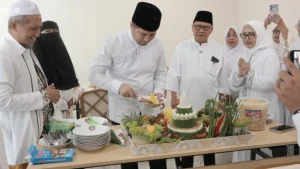 Wagub Emil Resmikan Pengurus IPHI Surabaya, Tekankan Kekuatan Modal Sosial