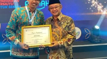 Surabaya Borong Dua Penghargaan Nasional Hardiknas 2026, Bukti Pemerataan Mutu Pendidikan Mulai Terwujud.