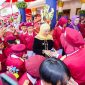 Gubernur Jawa Timur Khofifah Indar Parawansa menyampaikan apresiasi dan rasa bangga atas pelaksanaan Upacara Hari Pendidikan Nasional (Hardiknas) 2026 di Halaman Gedung Negara Grahadi, Surabaya. (Foto: Adpim For Digitaljatim)