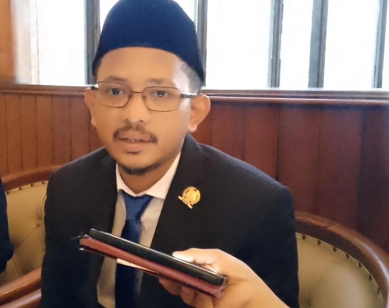 Juru Bicara sekaligus Ketua Fraksi Partai Nasdem DPRD Jatim Mochammad Nasih Aschal. (Foto: Syaiful/DigitalJatim)