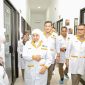 Gubernur Jawa Timur Khofifah Indar Parawansa bersama Kepala Badan Karantina Indonesia Abdul Kadir Karding meresmikan Instalasi Karantina Terpadu Jawa Timur di kawasan Puspa Agro Jemundo, Sidoarjo. (Foto: Adpim For DigitalJatim)