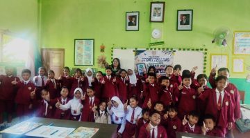 Asyik dan Interaktif, Pelatihan Mendongeng Digital Unesa Bikin Siswa Gemar Membaca