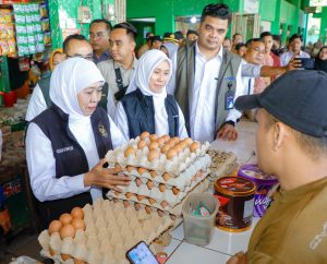Jelang Idul Adha, Gubernur Khofifah Pantau Pasar Banjarejo Bojonegoro dan Serap Keluhan Pedagang