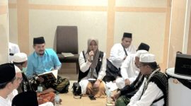Anggota DPD RI Lia Istifhama saat berkunjung ke Jamaah Haji asal Kabupaten Sumenep. (Foto: Istimewa)
