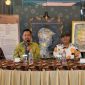 Apresiasi PWI dan Seniman Lokal, Harisandi DPRD Jatim Sebut Pelukis Punya Peran Menjaga Peradaban Bangsa.