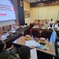 Anggota DPRD Jawa Timur dari Dapil Kota Surabaya, Lilik Hendarwati menerima aspirasi warga RW VI Kedungbaruk, Rungkut. (foto: Istimewa)
