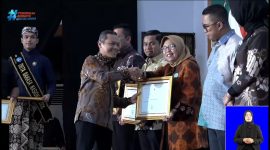 Surabaya Raih Penghargaan Nasional Revitalisasi Bahasa Daerah, Program Kemis Mlipis Jadi Sorotan.