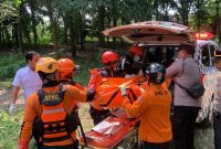 Tim SAR Temukan Mustofa 35 Kilometer dari Lokasi Tenggelam di Sungai Brantas.