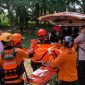 Tim SAR Temukan Mustofa 35 Kilometer dari Lokasi Tenggelam di Sungai Brantas.