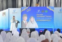 Menkomdigi Meutya Hafid menyampaikan sambutan dalam acara Sahabat Tunas: Cerdas, Sehat, Terlindungi di Madrasah Tsanawiyah Hidayatul Atfal Rebila, Lombok Tengah, NTB. 