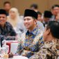 Wakil Gubernur Jawa Timur Emil Elestianto Dardak menghadiri Rapat Koordinasi Wilayah (Rakorwil) Lembaga Hikmah dan Kebijakan Publik (LHKP) Muhammadiyah Jatim dan Resepsi Milad ke-3 Maklumat.id di Hotel Santika Premiere Gubeng, Surabaya. (Foto: Adpim For DigitalJatim)