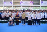 Gubernur Jawa Timur Khofifah Indar Parawansa mendampingi Wakil Presiden Republik Indonesia Gibran Rakabuming Raka membuka Perkemahan Akhir Tahun Ajaran Cinta Alam Indonesia (Permata CAI) ke-47 Tahun 2026 di Bumi Perkemahan Kosambiwojo, Dusun Kombo, Desa Sambirejo, Kecamatan Wonosalam, Kabupaten Jombang. (foto: Adpim For DigitalJatim)
