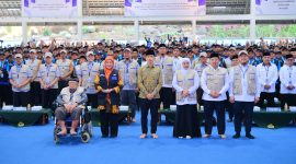 Gubernur Jawa Timur Khofifah Indar Parawansa mendampingi Wakil Presiden Republik Indonesia Gibran Rakabuming Raka membuka Perkemahan Akhir Tahun Ajaran Cinta Alam Indonesia (Permata CAI) ke-47 Tahun 2026 di Bumi Perkemahan Kosambiwojo, Dusun Kombo, Desa Sambirejo, Kecamatan Wonosalam, Kabupaten Jombang. (foto: Adpim For DigitalJatim)