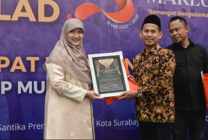 Terima Penghargaan Politisi Peduli Ekonomi Kreatif, Lilik Hendarwati Fokus Perkuat UMKM