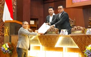Fraksi PKS DPRD Jatim Soroti Defisit APBD, Aset Turun hingga Surplus Berbalik Defisit