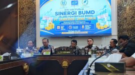 Diskusi Publik sinergi BUMD bersama Bank Jatim, Bank UMKM Jawa Timur, dan Jamkrida Jatim di DPRD Jatim (foto: Istimewa)