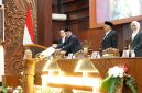Juru Bicara Fraksi PKB DPRD Jatim, Hj. Laili Abidah saat menyampaikan pandangan fraksi terhadap Raperda Penghormatan, Perlindungan, dan Pemenuhan Hak Penyandang Disabilitas dalam rapat paripurna DPRD Jatim. (Foto: Istimewa)