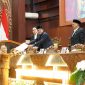 Juru Bicara Fraksi PKB DPRD Jatim, Hj. Laili Abidah saat menyampaikan pandangan fraksi terhadap Raperda Penghormatan, Perlindungan, dan Pemenuhan Hak Penyandang Disabilitas dalam rapat paripurna DPRD Jatim. (Foto: Istimewa)