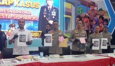 2 WN Malaysia Ditangkap di Bandara Juanda, Bawa Cairan Etomidat untuk Vape.