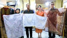 Ketua Dewan Kerajinan Nasional Daerah (Dekranasda) Jawa Timur Arumi Bachsin Emil Dardak menghadiri Opening Ceremony Road to HUT Dekranas ke-46 Swarna Wastra Nusantara 2026 di Ruang Garuda, Kementerian Perindustrian RI, Jakarta. (Foto: Adpim For DigitalJatim)