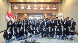 Kunjungan mahasiswa Universitas Merdeka (Unmer) Malang ke Gedung DPRD Jawa Timur, Selasa (9/6/2026), mendapat sambutan hangat dari Sekretaris Fraksi PKS DPRD Jatim Puguh Wiji Pamungkas. 