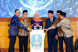 Gubernur Khofifah Luncurkan Beasiswa LPPD Jatim 2026, Santri Berpeluang Kuliah STEM hingga Al-Azhar Mesir