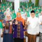 Gubernur Jawa Timur Khofifah Indar Parawansa bersama Menteri Pemberdayaan Perempuan dan Perlindungan Anak (PPPA) Arifah Fauzi menghadiri Rapat Kerja Nasional (Rakernas) Idarah Aliyah Lajnah Wathanah JATMAN (Jamaah Ahlith Thariqah Al Mu’tabarah An Nahdliyyah) di Pondok Pesantren Al Islahiyyah Mayan, Mojo, Kabupaten Kediri. (Foto: Adpim for DigitalJatim)